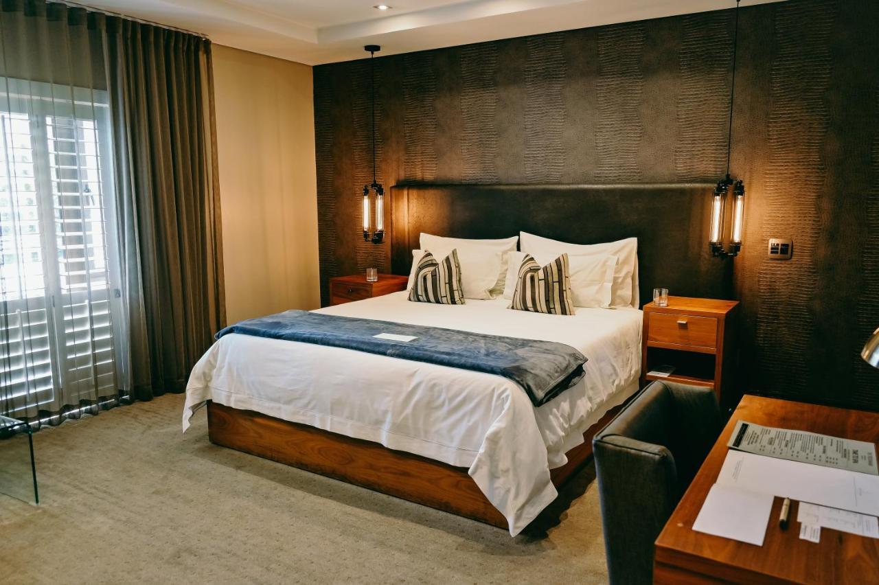 Tredenham Boutique Hotel Bloemfontein Exterior photo A bedroom at the hotel