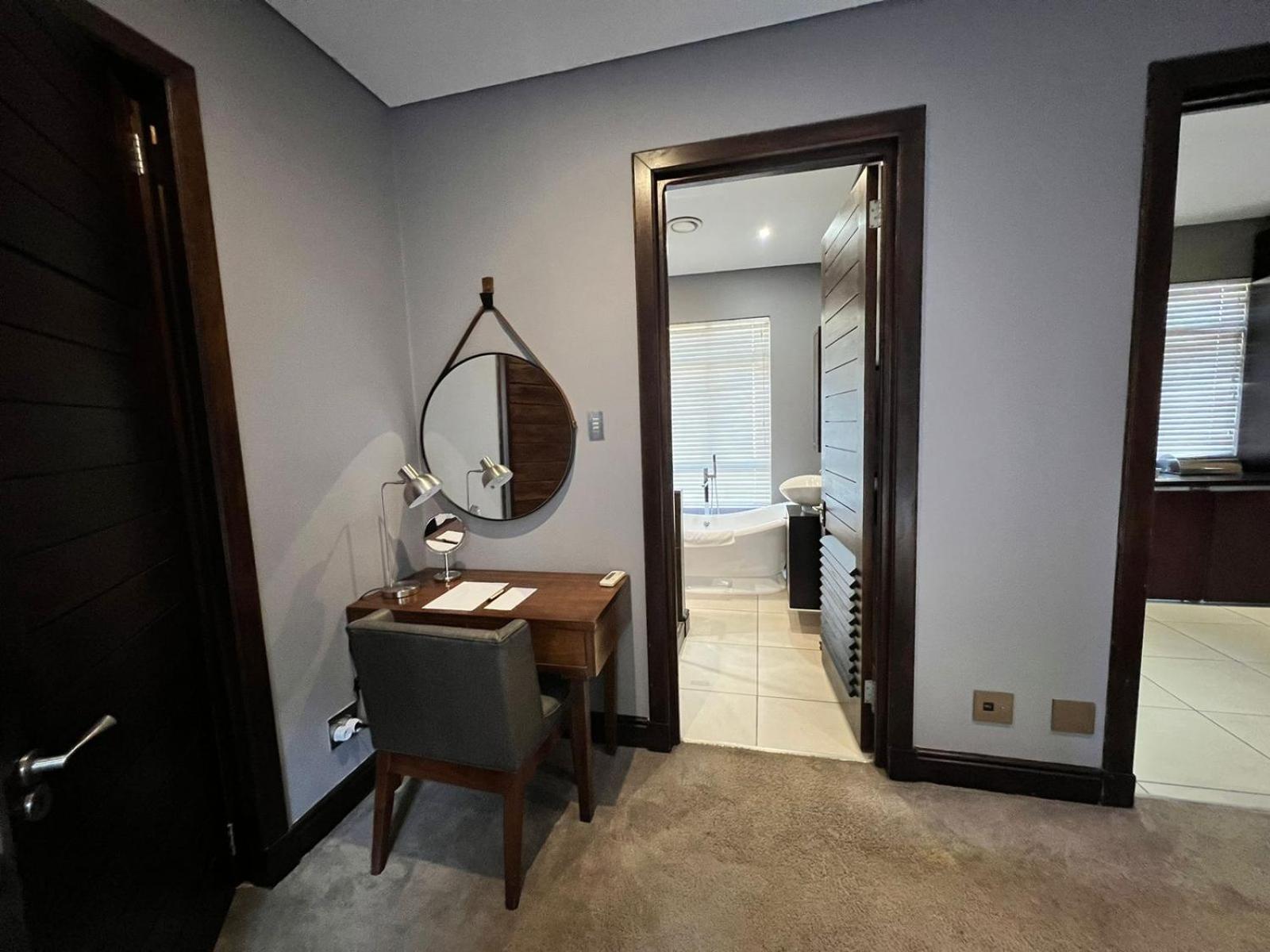 Tredenham Boutique Hotel Bloemfontein Exterior photo A room at the hotel